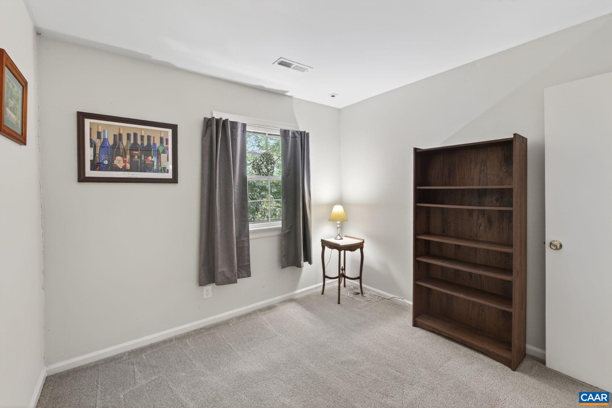 15 GEORGETOWN GREEN, CHARLOTTESVILLE, Virginia 22901, 4 Bedrooms Bedrooms, ,3 BathroomsBathrooms,Residential,15 GEORGETOWN GREEN,678300 MLS # 678300