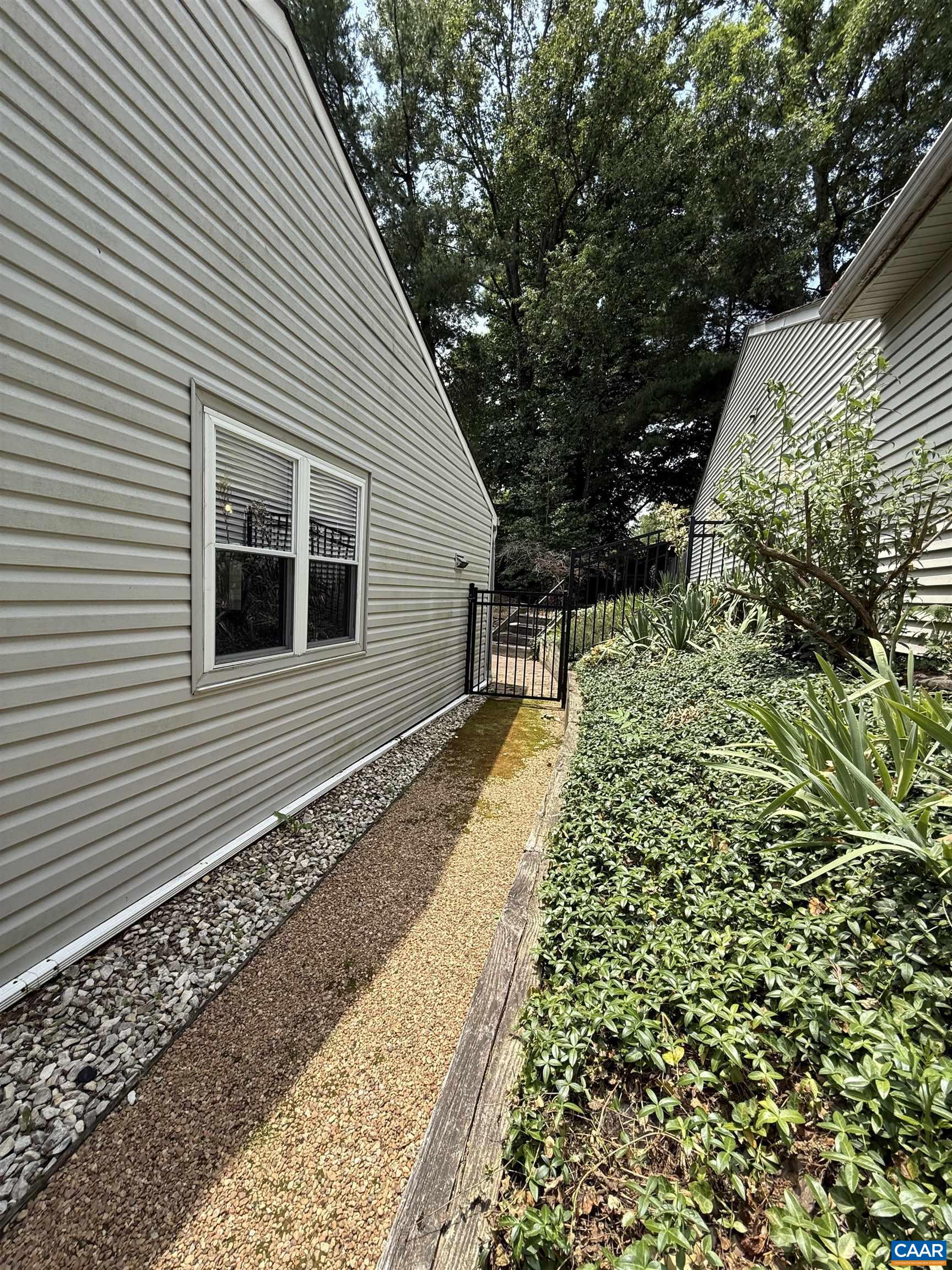 1498 LAKE FOREST DR, CHARLOTTESVILLE, Virginia 22901, 3 Bedrooms Bedrooms, ,2 BathroomsBathrooms,Residential,1498 LAKE FOREST DR,678347 MLS # 678347 1498 LAKE FOREST DR, CHARLOTTESVILLE, Virginia 22901, 3 Bedrooms Bedrooms, ,2 BathroomsBathrooms,Residential,1498 LAKE FOREST DR,678347 MLS # 678347