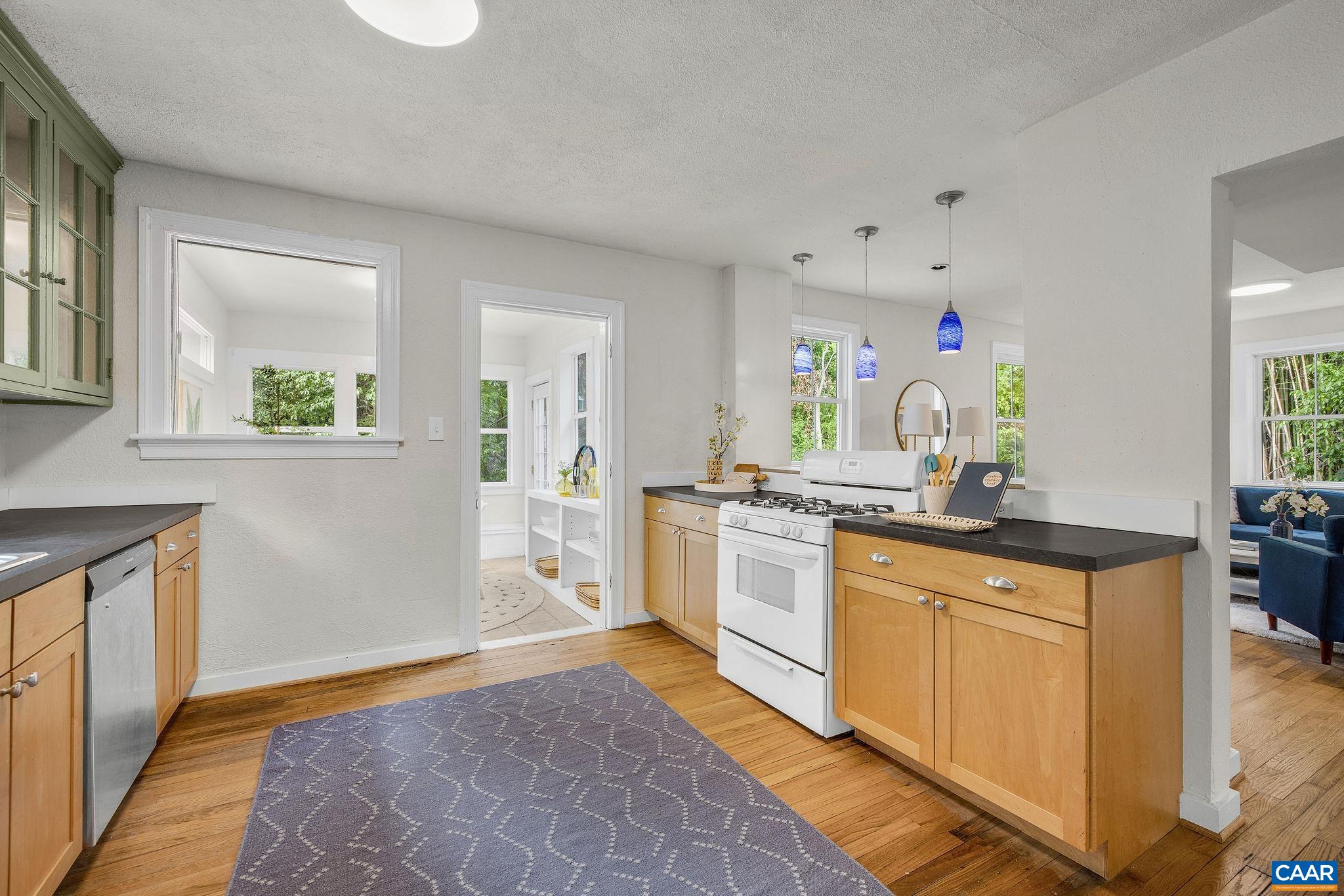 500 DRUID AVE, CHARLOTTESVILLE, Virginia 22902, 3 Bedrooms Bedrooms, ,2 BathroomsBathrooms,Residential,500 DRUID AVE,678350 MLS # 678350 500 DRUID AVE, CHARLOTTESVILLE, Virginia 22902, 3 Bedrooms Bedrooms, ,2 BathroomsBathrooms,Residential,500 DRUID AVE,678350 MLS # 678350