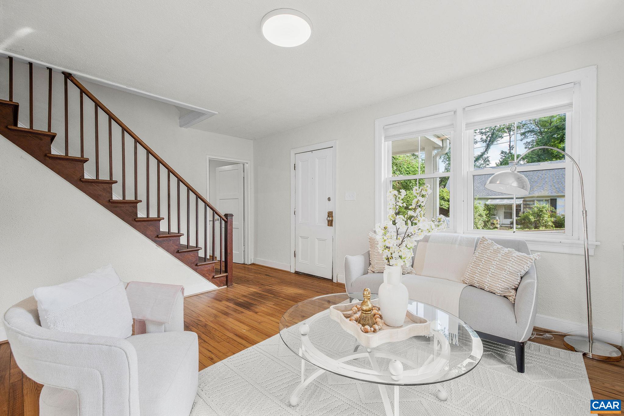 500 DRUID AVE, CHARLOTTESVILLE, Virginia 22902, 3 Bedrooms Bedrooms, ,2 BathroomsBathrooms,Residential,500 DRUID AVE,678350 MLS # 678350 500 DRUID AVE, CHARLOTTESVILLE, Virginia 22902, 3 Bedrooms Bedrooms, ,2 BathroomsBathrooms,Residential,500 DRUID AVE,678350 MLS # 678350