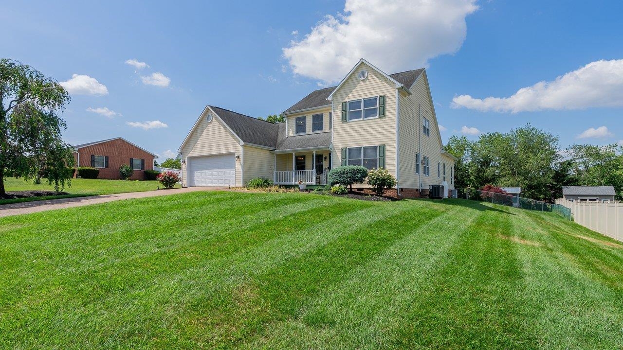 3345 REDBUD LN, ROCKINGHAM, Virginia 22801, 5 Bedrooms Bedrooms, ,2 BathroomsBathrooms,Residential,3345 REDBUD LN,678353 MLS # 678353