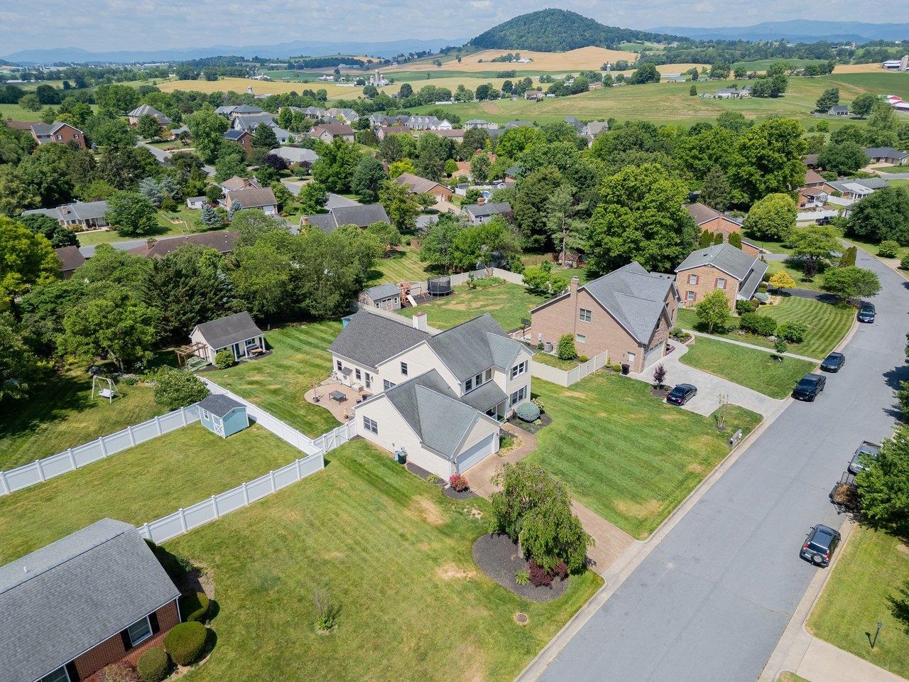 3345 REDBUD LN, ROCKINGHAM, Virginia 22801, 5 Bedrooms Bedrooms, ,2 BathroomsBathrooms,Residential,3345 REDBUD LN,678353 MLS # 678353