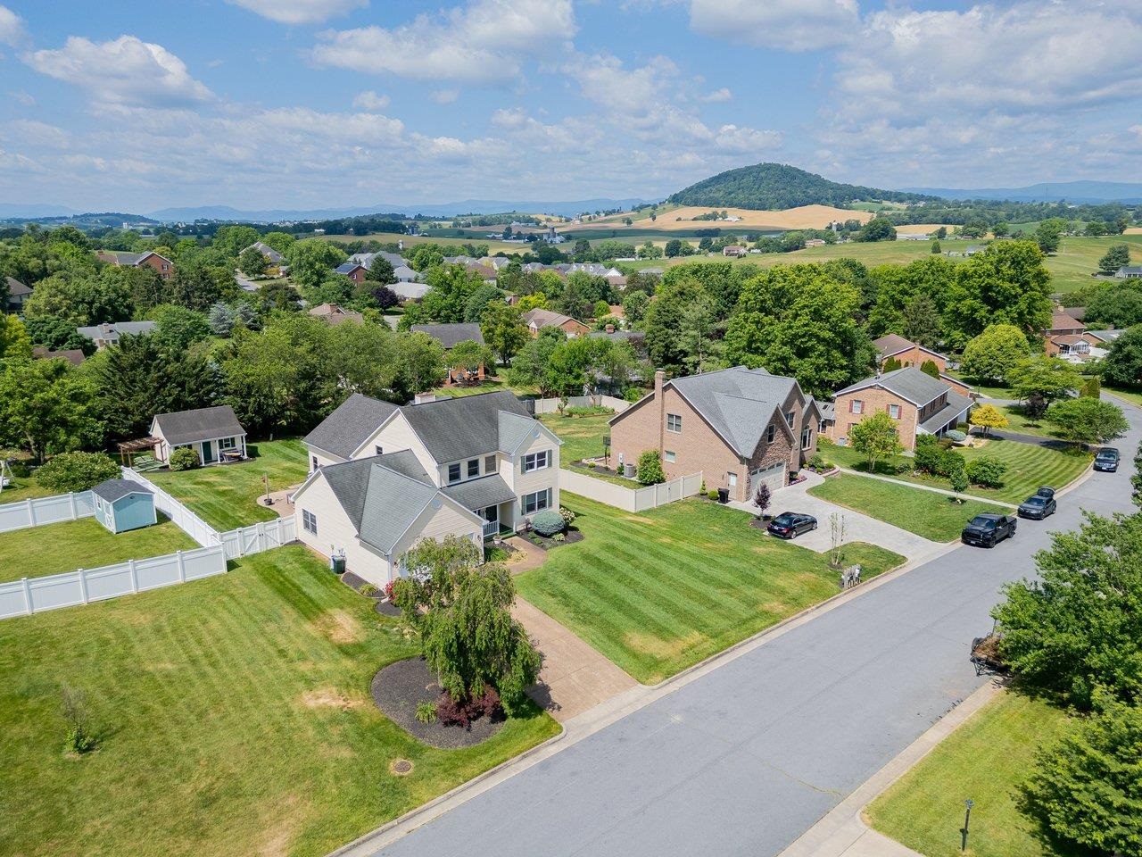 3345 REDBUD LN, ROCKINGHAM, Virginia 22801, 5 Bedrooms Bedrooms, ,2 BathroomsBathrooms,Residential,3345 REDBUD LN,678353 MLS # 678353