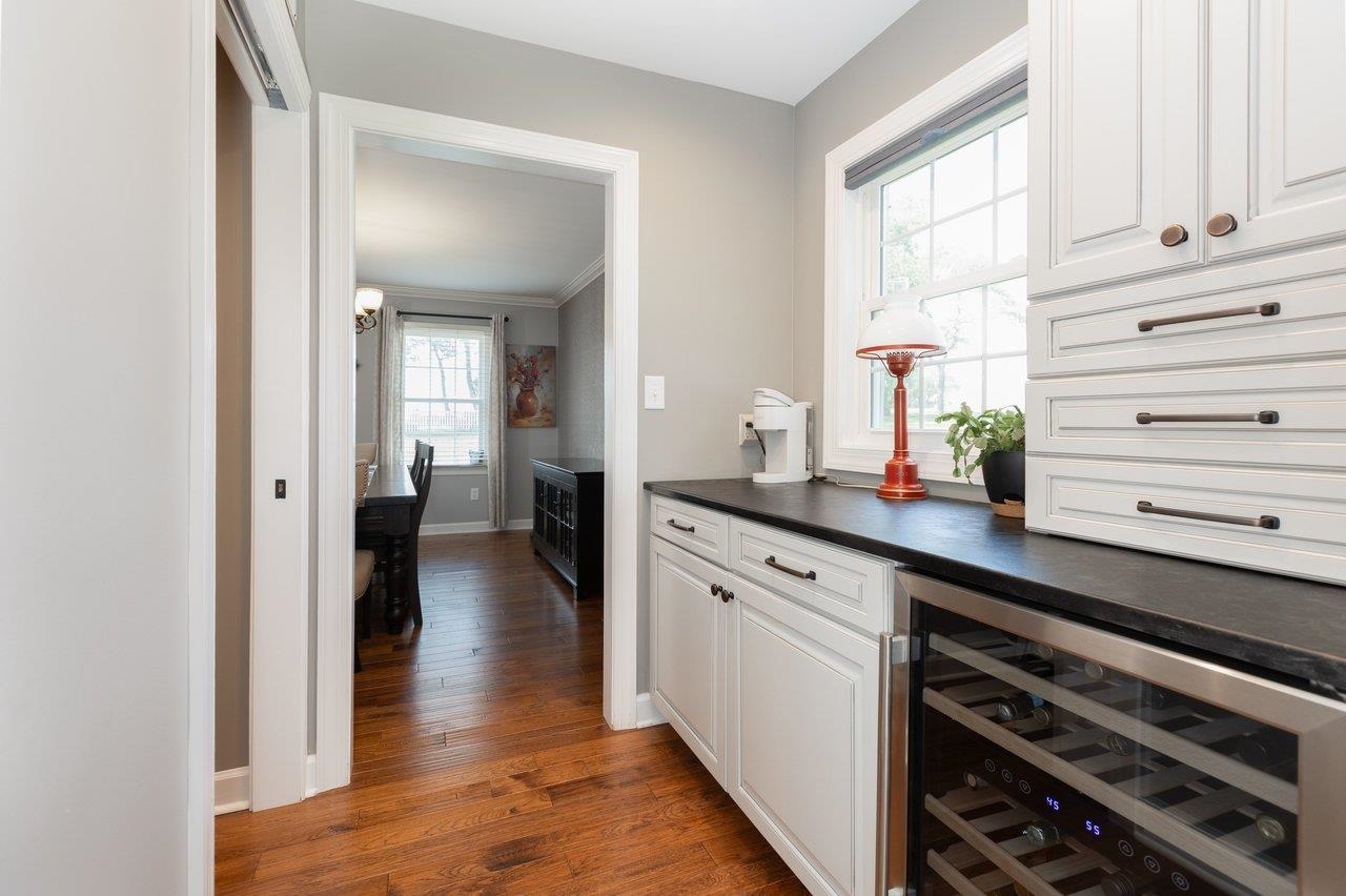 245 NORTHVIEW DR, DAYTON, Virginia 22821, 5 Bedrooms Bedrooms, ,2 BathroomsBathrooms,Residential,245 NORTHVIEW DR,678372 MLS # 678372