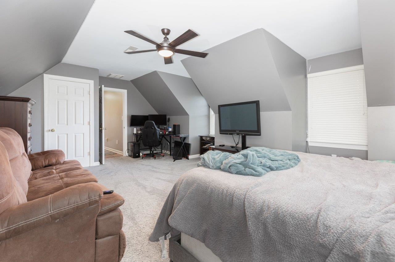 245 NORTHVIEW DR, DAYTON, Virginia 22821, 5 Bedrooms Bedrooms, ,2 BathroomsBathrooms,Residential,245 NORTHVIEW DR,678372 MLS # 678372