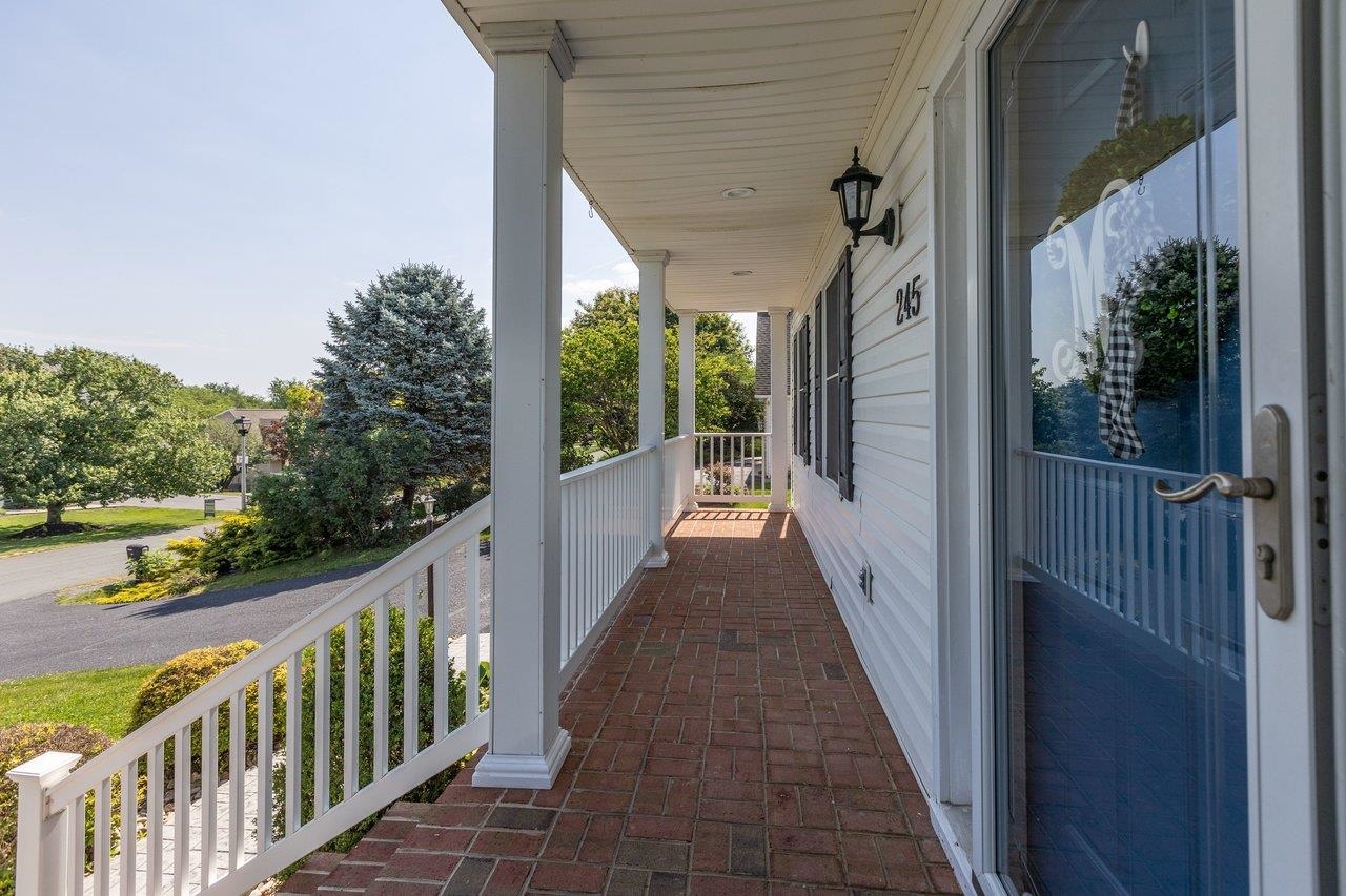 245 NORTHVIEW DR, DAYTON, Virginia 22821, 5 Bedrooms Bedrooms, ,2 BathroomsBathrooms,Residential,245 NORTHVIEW DR,678372 MLS # 678372
