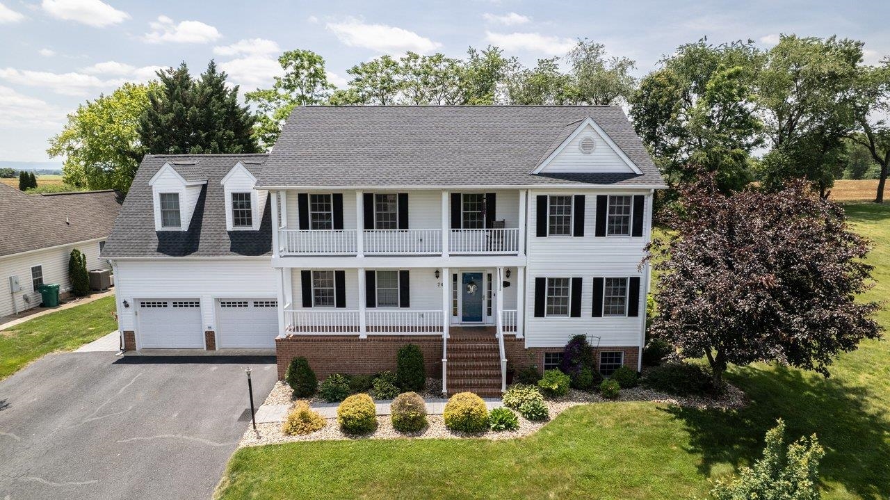 245 NORTHVIEW DR, DAYTON, Virginia 22821, 5 Bedrooms Bedrooms, ,2 BathroomsBathrooms,Residential,245 NORTHVIEW DR,678372 MLS # 678372