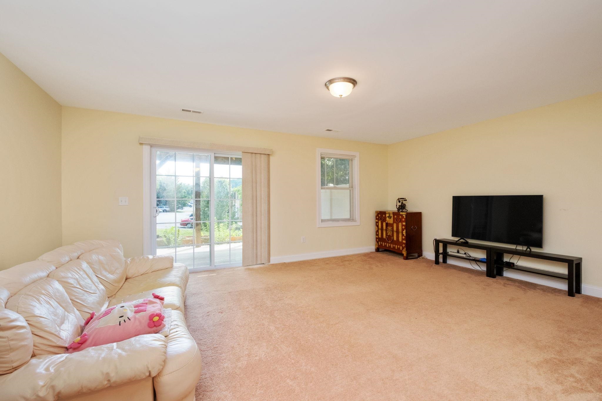 330 SAPPHIRE DR, HARRISONBURG, Virginia 22801, 3 Bedrooms Bedrooms, ,3 BathroomsBathrooms,Residential,330 SAPPHIRE DR,678376 MLS # 678376 330 SAPPHIRE DR, HARRISONBURG, Virginia 22801, 3 Bedrooms Bedrooms, ,3 BathroomsBathrooms,Residential,330 SAPPHIRE DR,678376 MLS # 678376