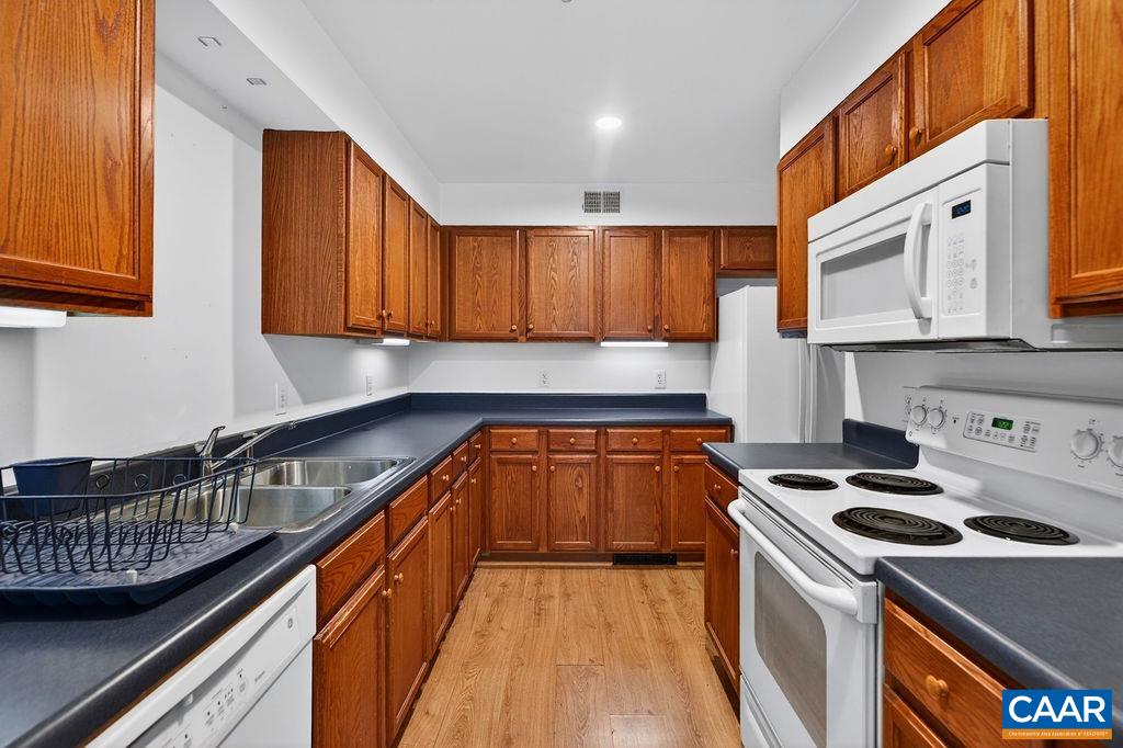 2074 STONE RIDGE CONDOS, WINTERGREEN RESORT, Virginia 22967, 2 Bedrooms Bedrooms, ,2 BathroomsBathrooms,Residential,2074 STONE RIDGE CONDOS,678382 MLS # 678382 2074 STONE RIDGE CONDOS, WINTERGREEN RESORT, Virginia 22967, 2 Bedrooms Bedrooms, ,2 BathroomsBathrooms,Residential,2074 STONE RIDGE CONDOS,678382 MLS # 678382