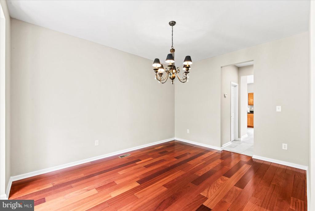 5621 TOWLES MILL RD, PARTLOW, Virginia 22534, 4 Bedrooms Bedrooms, ,3 BathroomsBathrooms,Residential,5621 TOWLES MILL RD,VASP2041366 MLS # VASP2041366