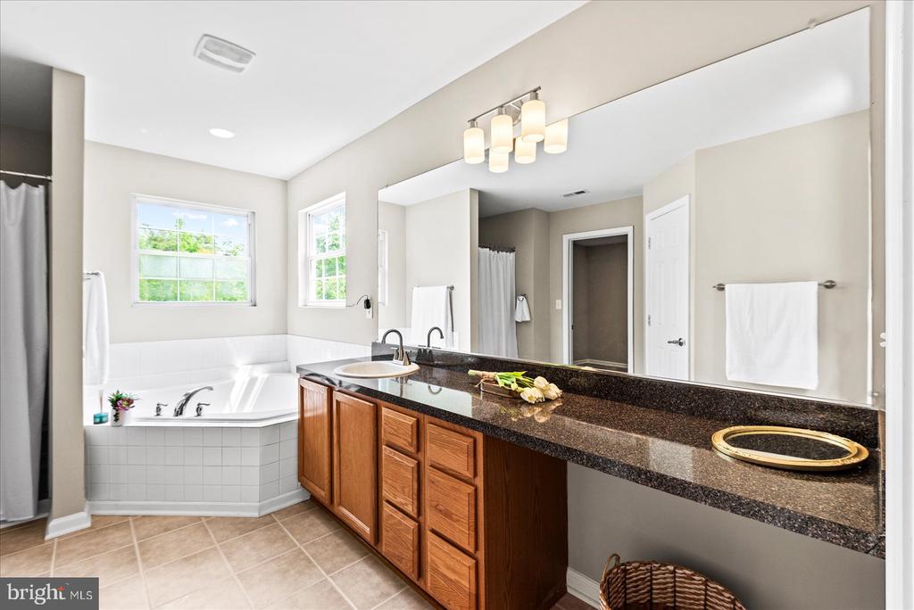 5621 TOWLES MILL RD, PARTLOW, Virginia 22534, 4 Bedrooms Bedrooms, ,3 BathroomsBathrooms,Residential,5621 TOWLES MILL RD,VASP2041366 MLS # VASP2041366