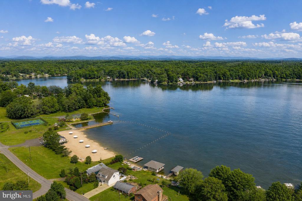 76 CLEAR WATER LN, LOUISA, Virginia 23093, 3 Bedrooms Bedrooms, ,2 BathroomsBathrooms,Residential,76 CLEAR WATER LN,VALA2010022 MLS # VALA2010022