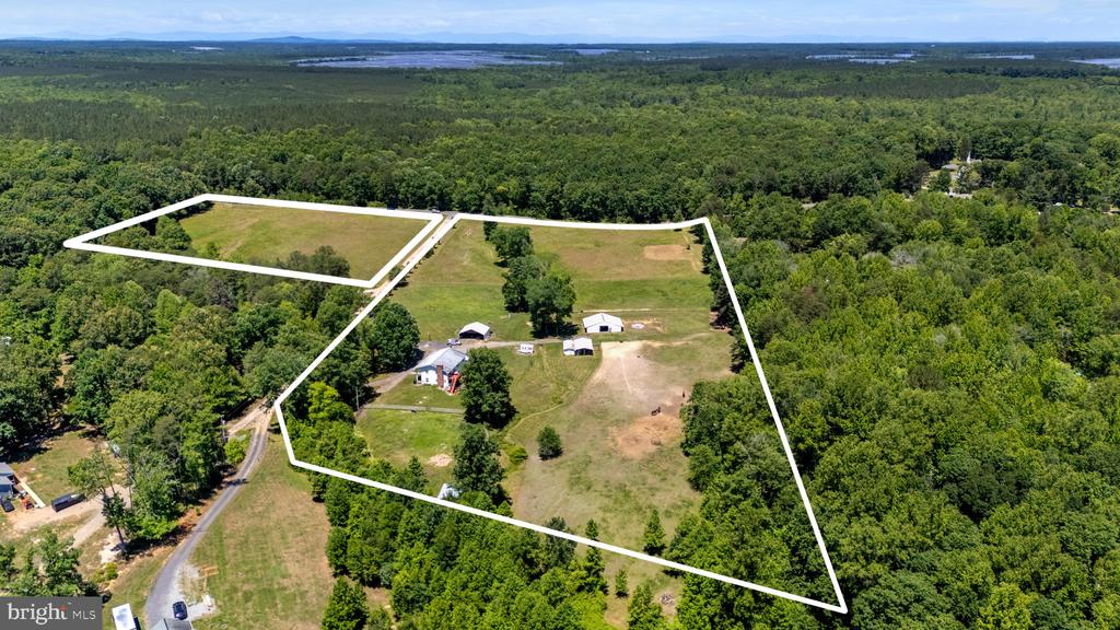 11109 SHADY GROVE CT, SPOTSYLVANIA, Virginia 22551, 4 Bedrooms Bedrooms, ,3 BathroomsBathrooms,Residential,11109 SHADY GROVE CT,VASP2042642 MLS # VASP2042642