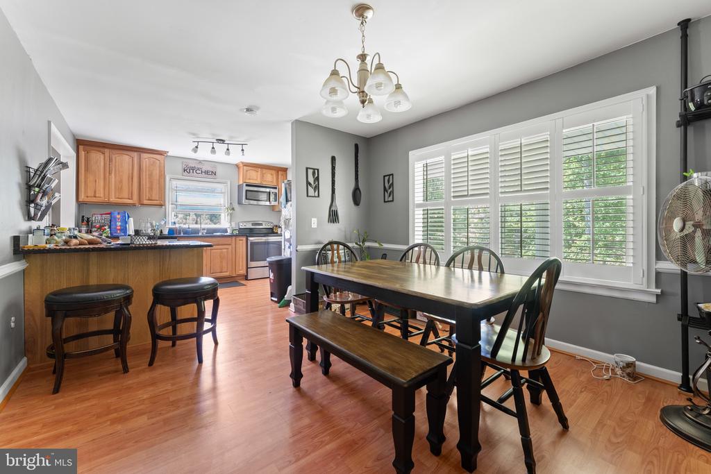 11109 SHADY GROVE CT, SPOTSYLVANIA, Virginia 22551, 4 Bedrooms Bedrooms, ,3 BathroomsBathrooms,Residential,11109 SHADY GROVE CT,VASP2042642 MLS # VASP2042642