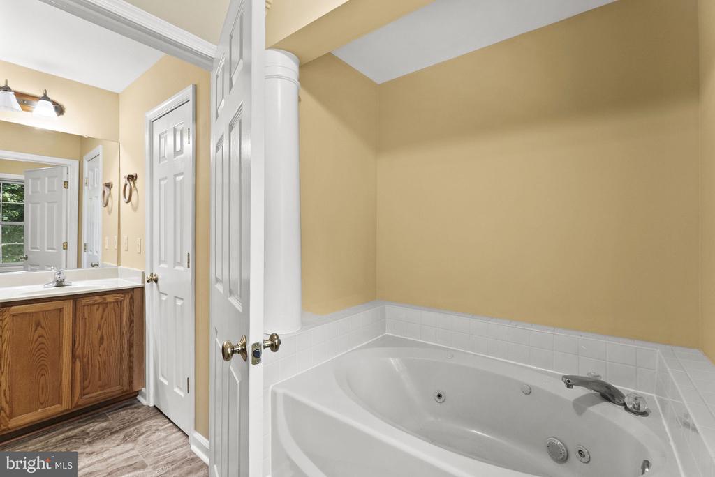 20065 CROOKED RUN RD, CULPEPER, Virginia 22701, 4 Bedrooms Bedrooms, ,3 BathroomsBathrooms,Residential,20065 CROOKED RUN RD,VACU2014042 MLS # VACU2014042 20065 CROOKED RUN RD, CULPEPER, Virginia 22701, 4 Bedrooms Bedrooms, ,3 BathroomsBathrooms,Residential,20065 CROOKED RUN RD,VACU2014042 MLS # VACU2014042