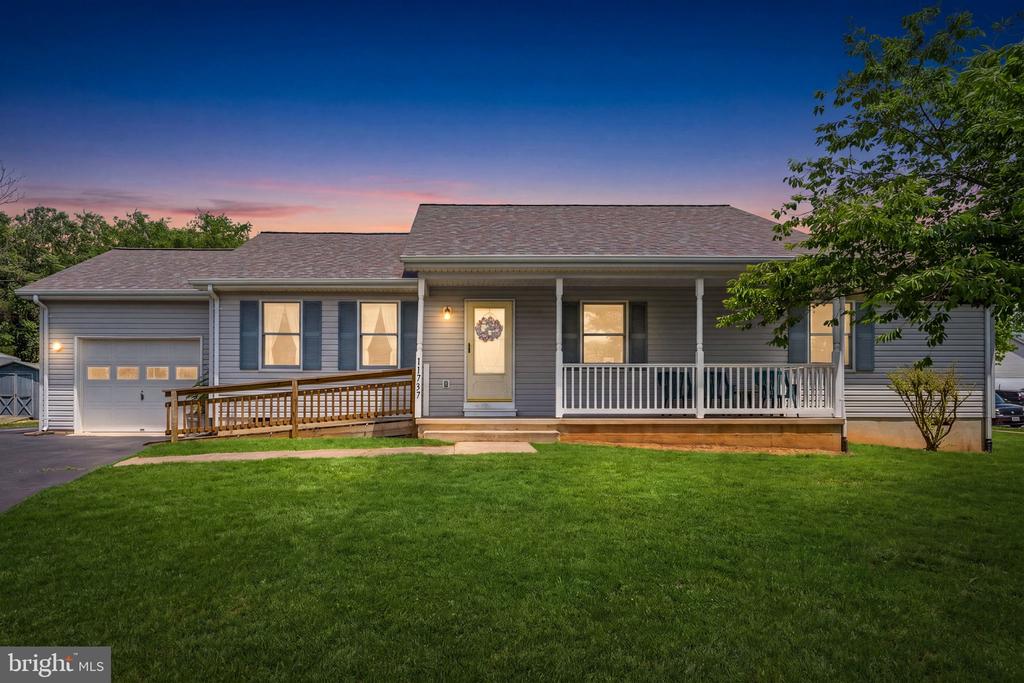 11737 BATTLE RIDGE DR, REMINGTON, Virginia 22734, 3 Bedrooms Bedrooms, ,2 BathroomsBathrooms,Residential,11737 BATTLE RIDGE DR,VAFQ2022502 MLS # VAFQ2022502 11737 BATTLE RIDGE DR, REMINGTON, Virginia 22734, 3 Bedrooms Bedrooms, ,2 BathroomsBathrooms,Residential,11737 BATTLE RIDGE DR,VAFQ2022502 MLS # VAFQ2022502