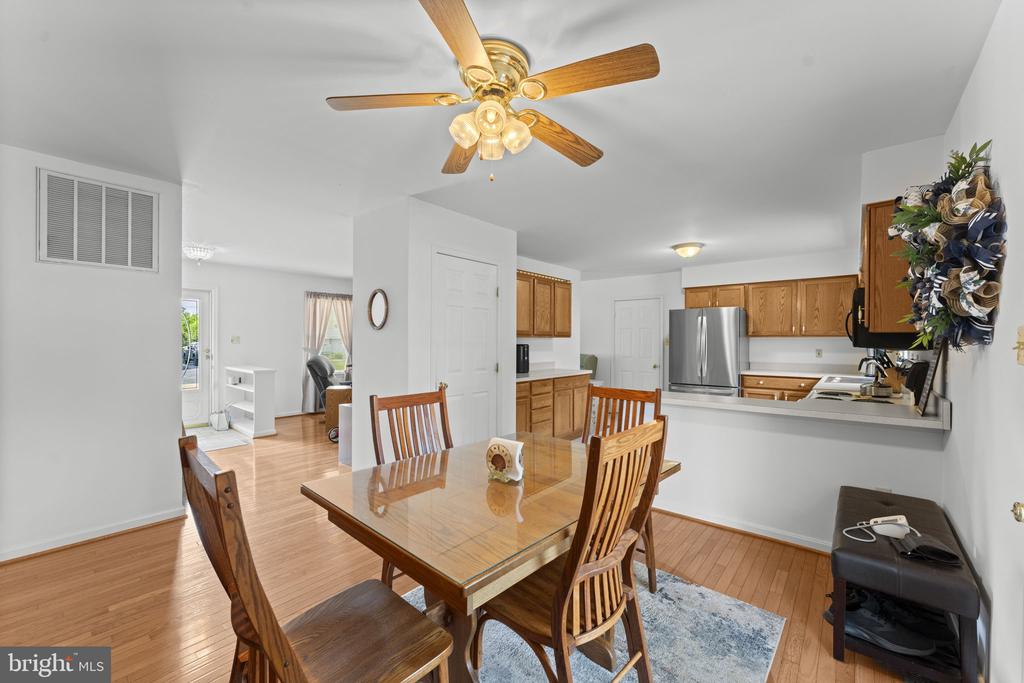 11737 BATTLE RIDGE DR, REMINGTON, Virginia 22734, 3 Bedrooms Bedrooms, ,2 BathroomsBathrooms,Residential,11737 BATTLE RIDGE DR,VAFQ2022502 MLS # VAFQ2022502 11737 BATTLE RIDGE DR, REMINGTON, Virginia 22734, 3 Bedrooms Bedrooms, ,2 BathroomsBathrooms,Residential,11737 BATTLE RIDGE DR,VAFQ2022502 MLS # VAFQ2022502