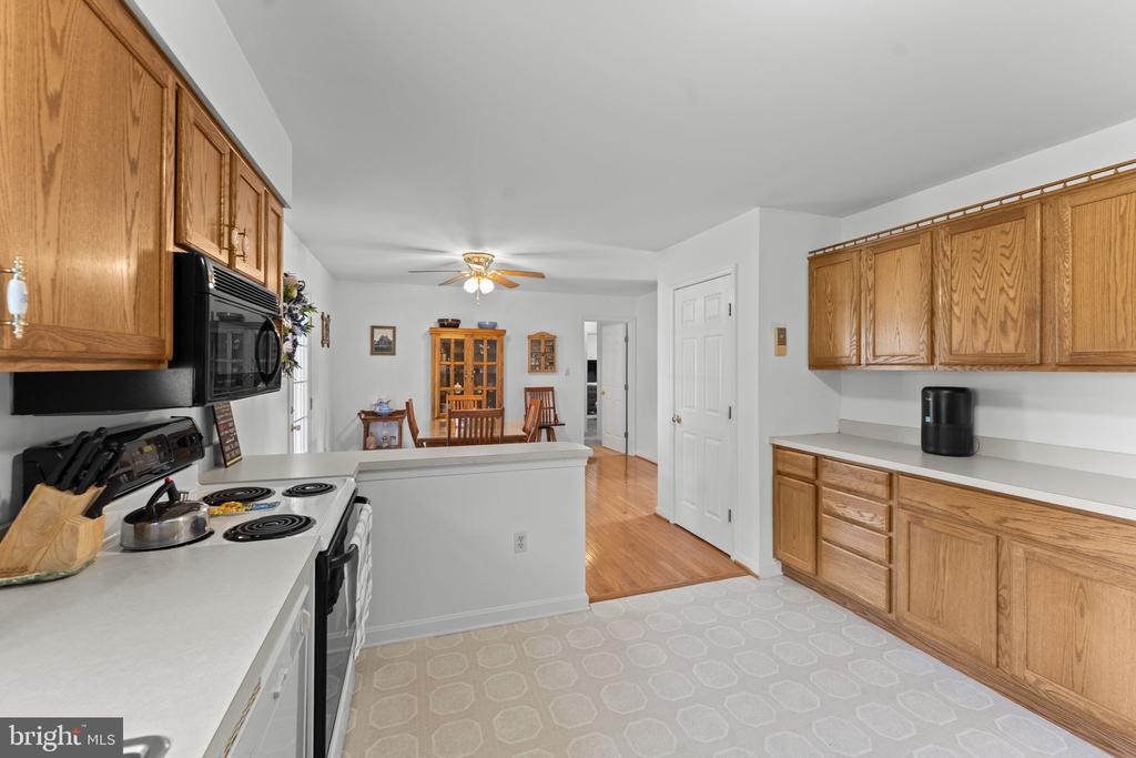 11737 BATTLE RIDGE DR, REMINGTON, Virginia 22734, 3 Bedrooms Bedrooms, ,2 BathroomsBathrooms,Residential,11737 BATTLE RIDGE DR,VAFQ2022502 MLS # VAFQ2022502 11737 BATTLE RIDGE DR, REMINGTON, Virginia 22734, 3 Bedrooms Bedrooms, ,2 BathroomsBathrooms,Residential,11737 BATTLE RIDGE DR,VAFQ2022502 MLS # VAFQ2022502
