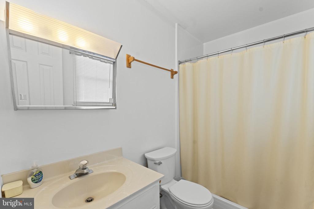 11737 BATTLE RIDGE DR, REMINGTON, Virginia 22734, 3 Bedrooms Bedrooms, ,2 BathroomsBathrooms,Residential,11737 BATTLE RIDGE DR,VAFQ2022502 MLS # VAFQ2022502 11737 BATTLE RIDGE DR, REMINGTON, Virginia 22734, 3 Bedrooms Bedrooms, ,2 BathroomsBathrooms,Residential,11737 BATTLE RIDGE DR,VAFQ2022502 MLS # VAFQ2022502