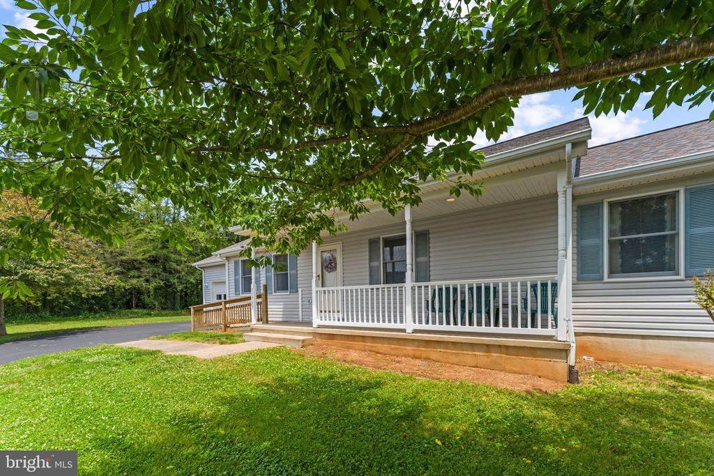 11737 BATTLE RIDGE DR, REMINGTON, Virginia 22734, 3 Bedrooms Bedrooms, ,2 BathroomsBathrooms,Residential,11737 BATTLE RIDGE DR,VAFQ2022502 MLS # VAFQ2022502 11737 BATTLE RIDGE DR, REMINGTON, Virginia 22734, 3 Bedrooms Bedrooms, ,2 BathroomsBathrooms,Residential,11737 BATTLE RIDGE DR,VAFQ2022502 MLS # VAFQ2022502