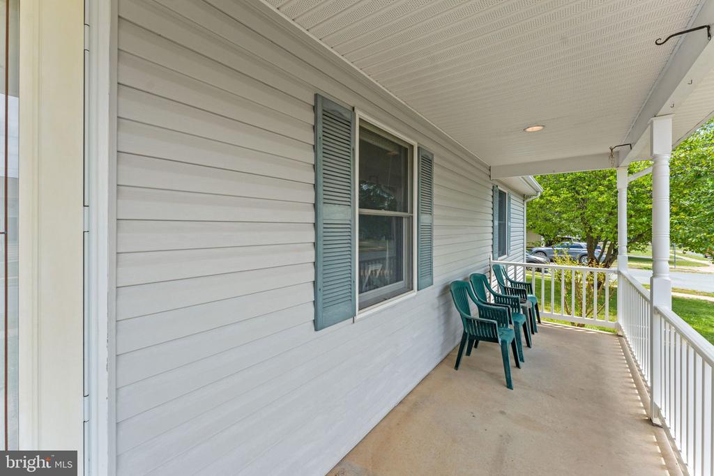 11737 BATTLE RIDGE DR, REMINGTON, Virginia 22734, 3 Bedrooms Bedrooms, ,2 BathroomsBathrooms,Residential,11737 BATTLE RIDGE DR,VAFQ2022502 MLS # VAFQ2022502 11737 BATTLE RIDGE DR, REMINGTON, Virginia 22734, 3 Bedrooms Bedrooms, ,2 BathroomsBathrooms,Residential,11737 BATTLE RIDGE DR,VAFQ2022502 MLS # VAFQ2022502