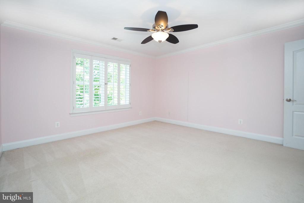 7165 DUDIE RD, MARSHALL, Virginia 20115, 4 Bedrooms Bedrooms, ,4 BathroomsBathrooms,Residential,7165 DUDIE RD,VAFQ2022512 MLS # VAFQ2022512 7165 DUDIE RD, MARSHALL, Virginia 20115, 4 Bedrooms Bedrooms, ,4 BathroomsBathrooms,Residential,7165 DUDIE RD,VAFQ2022512 MLS # VAFQ2022512