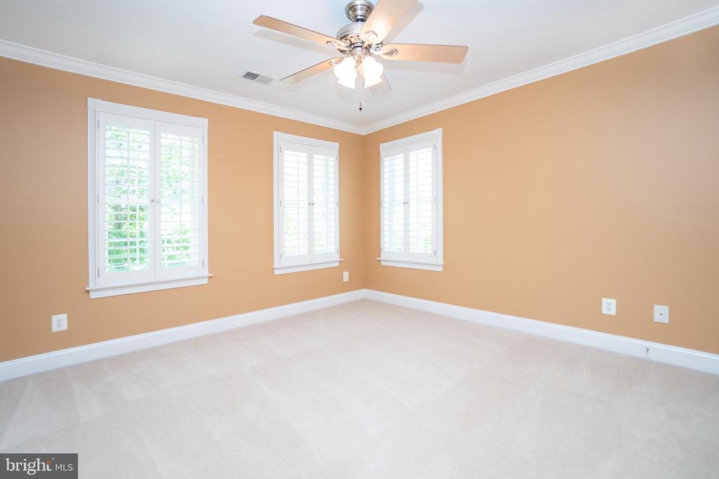 7165 DUDIE RD, MARSHALL, Virginia 20115, 4 Bedrooms Bedrooms, ,4 BathroomsBathrooms,Residential,7165 DUDIE RD,VAFQ2022512 MLS # VAFQ2022512 7165 DUDIE RD, MARSHALL, Virginia 20115, 4 Bedrooms Bedrooms, ,4 BathroomsBathrooms,Residential,7165 DUDIE RD,VAFQ2022512 MLS # VAFQ2022512