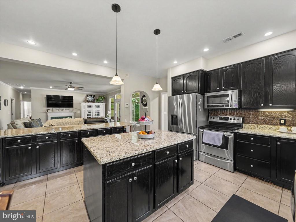 3226 CAVALRY RIDGE CT, FREDERICKSBURG, Virginia 22408, 3 Bedrooms Bedrooms, ,2 BathroomsBathrooms,Residential,3226 CAVALRY RIDGE CT,VASP2042874 MLS # VASP2042874