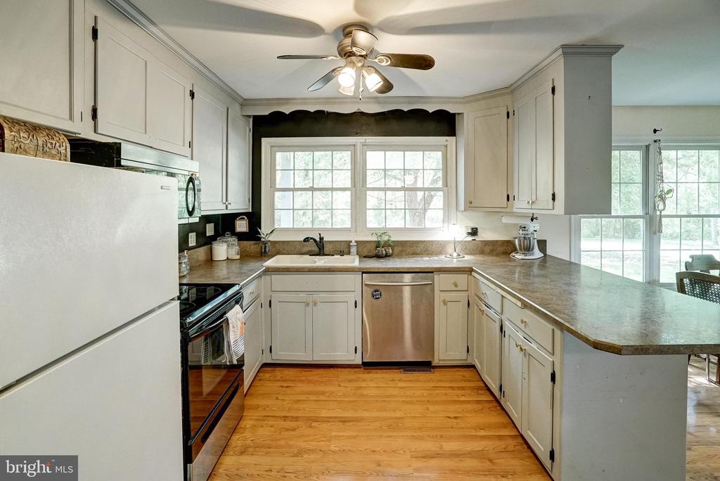 5275 NEW LINE RD, GUM SPRING, Virginia 23065, 3 Bedrooms Bedrooms, ,3 BathroomsBathrooms,Residential,5275 NEW LINE RD,VALA2009998 MLS # VALA2009998 5275 NEW LINE RD, GUM SPRING, Virginia 23065, 3 Bedrooms Bedrooms, ,3 BathroomsBathrooms,Residential,5275 NEW LINE RD,VALA2009998 MLS # VALA2009998