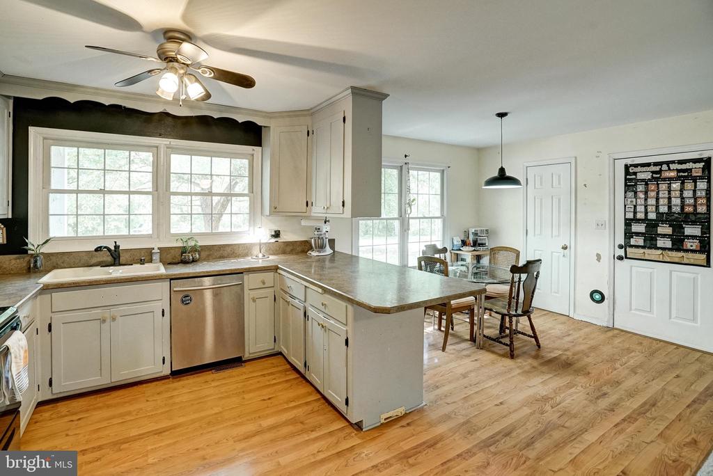 5275 NEW LINE RD, GUM SPRING, Virginia 23065, 3 Bedrooms Bedrooms, ,3 BathroomsBathrooms,Residential,5275 NEW LINE RD,VALA2009998 MLS # VALA2009998 5275 NEW LINE RD, GUM SPRING, Virginia 23065, 3 Bedrooms Bedrooms, ,3 BathroomsBathrooms,Residential,5275 NEW LINE RD,VALA2009998 MLS # VALA2009998