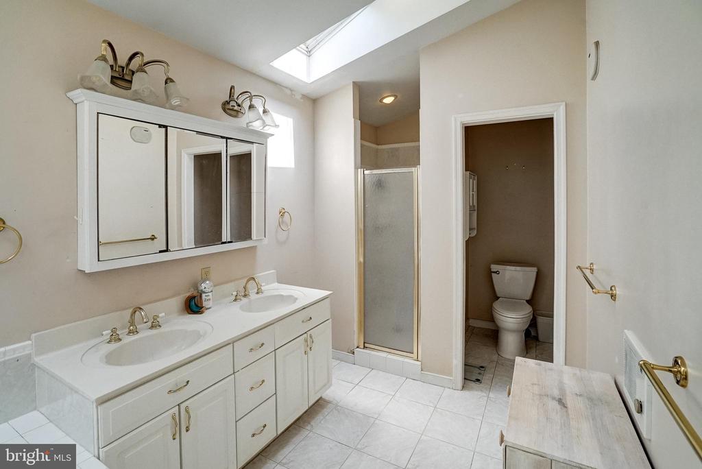 5275 NEW LINE RD, GUM SPRING, Virginia 23065, 3 Bedrooms Bedrooms, ,3 BathroomsBathrooms,Residential,5275 NEW LINE RD,VALA2009998 MLS # VALA2009998 5275 NEW LINE RD, GUM SPRING, Virginia 23065, 3 Bedrooms Bedrooms, ,3 BathroomsBathrooms,Residential,5275 NEW LINE RD,VALA2009998 MLS # VALA2009998
