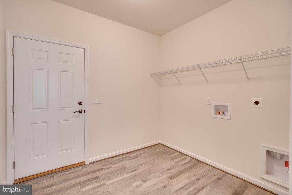 HUNTING LN., WARRENTON, Virginia 20186, 3 Bedrooms Bedrooms, ,2 BathroomsBathrooms,Residential,HUNTING LN.,VAFQ2022558 MLS # VAFQ2022558 HUNTING LN., WARRENTON, Virginia 20186, 3 Bedrooms Bedrooms, ,2 BathroomsBathrooms,Residential,HUNTING LN.,VAFQ2022558 MLS # VAFQ2022558