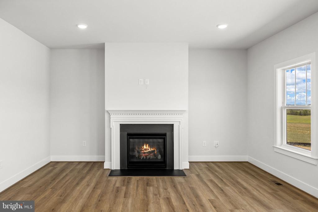 HUNTING LANE, WARRENTON, Virginia 20186, 4 Bedrooms Bedrooms, ,4 BathroomsBathrooms,Residential,HUNTING LANE,VAFQ2022380 MLS # VAFQ2022380
