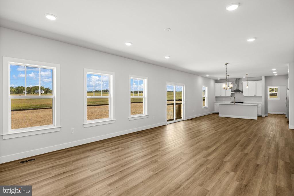 HUNTING LANE, WARRENTON, Virginia 20186, 4 Bedrooms Bedrooms, ,4 BathroomsBathrooms,Residential,HUNTING LANE,VAFQ2022380 MLS # VAFQ2022380
