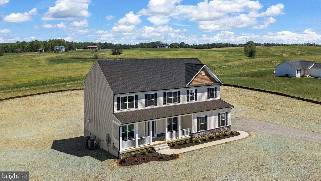 HUNTING LANE, WARRENTON, Virginia 20186, 4 Bedrooms Bedrooms, ,4 BathroomsBathrooms,Residential,HUNTING LANE,VAFQ2022380 MLS # VAFQ2022380