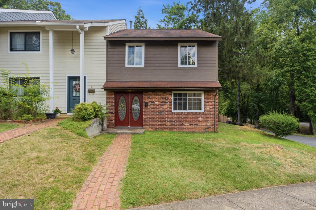 5 WOODLAKE DR, CHARLOTTESVILLE, Virginia 22901, 3 Bedrooms Bedrooms, ,1 BathroomBathrooms,Residential,5 WOODLAKE DR,VAAB2001250 MLS # VAAB2001250