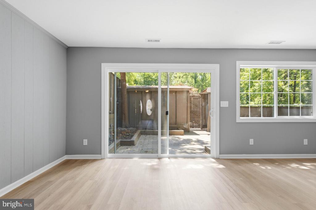 5 WOODLAKE DR, CHARLOTTESVILLE, Virginia 22901, 3 Bedrooms Bedrooms, ,1 BathroomBathrooms,Residential,5 WOODLAKE DR,VAAB2001250 MLS # VAAB2001250
