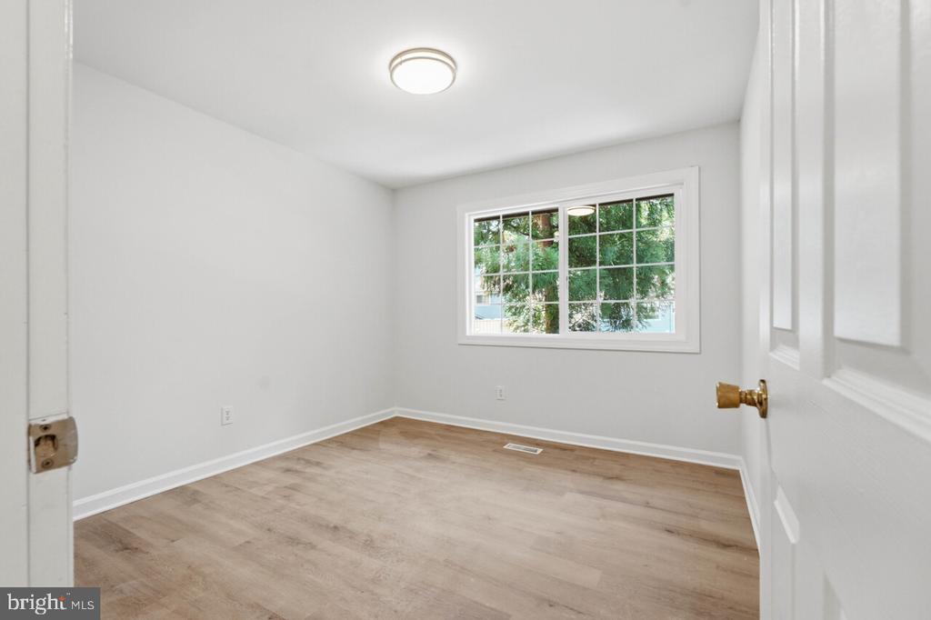 5 WOODLAKE DR, CHARLOTTESVILLE, Virginia 22901, 3 Bedrooms Bedrooms, ,1 BathroomBathrooms,Residential,5 WOODLAKE DR,VAAB2001250 MLS # VAAB2001250