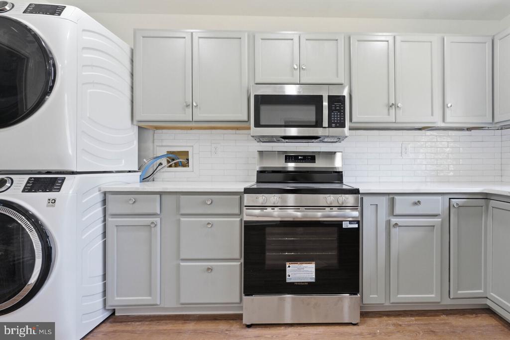 5 WOODLAKE DR, CHARLOTTESVILLE, Virginia 22901, 3 Bedrooms Bedrooms, ,1 BathroomBathrooms,Residential,5 WOODLAKE DR,VAAB2001250 MLS # VAAB2001250