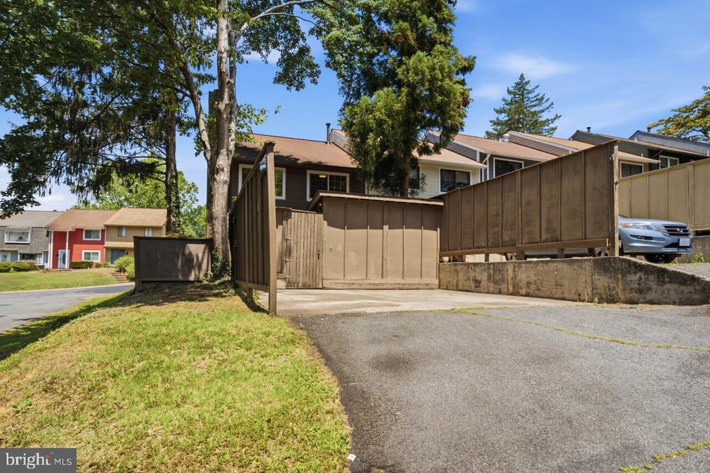 5 WOODLAKE DR, CHARLOTTESVILLE, Virginia 22901, 3 Bedrooms Bedrooms, ,1 BathroomBathrooms,Residential,5 WOODLAKE DR,VAAB2001250 MLS # VAAB2001250
