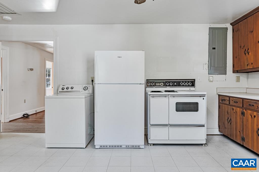 119 POPLAR AVE, MINERAL, Virginia 23117, 2 Bedrooms Bedrooms, ,1 BathroomBathrooms,Residential,119 POPLAR AVE,678391 MLS # 678391 119 POPLAR AVE, MINERAL, Virginia 23117, 2 Bedrooms Bedrooms, ,1 BathroomBathrooms,Residential,119 POPLAR AVE,678391 MLS # 678391