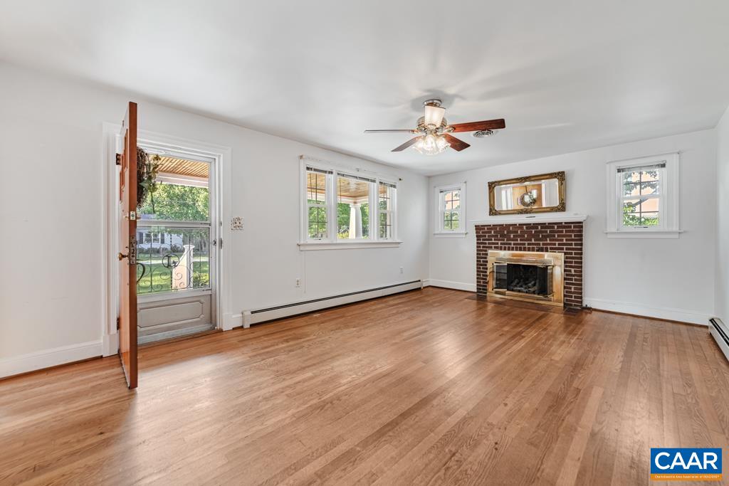 119 POPLAR AVE, MINERAL, Virginia 23117, 2 Bedrooms Bedrooms, ,1 BathroomBathrooms,Residential,119 POPLAR AVE,678391 MLS # 678391 119 POPLAR AVE, MINERAL, Virginia 23117, 2 Bedrooms Bedrooms, ,1 BathroomBathrooms,Residential,119 POPLAR AVE,678391 MLS # 678391