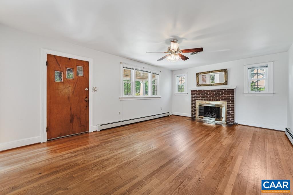 119 POPLAR AVE, MINERAL, Virginia 23117, 2 Bedrooms Bedrooms, ,1 BathroomBathrooms,Residential,119 POPLAR AVE,678391 MLS # 678391 119 POPLAR AVE, MINERAL, Virginia 23117, 2 Bedrooms Bedrooms, ,1 BathroomBathrooms,Residential,119 POPLAR AVE,678391 MLS # 678391