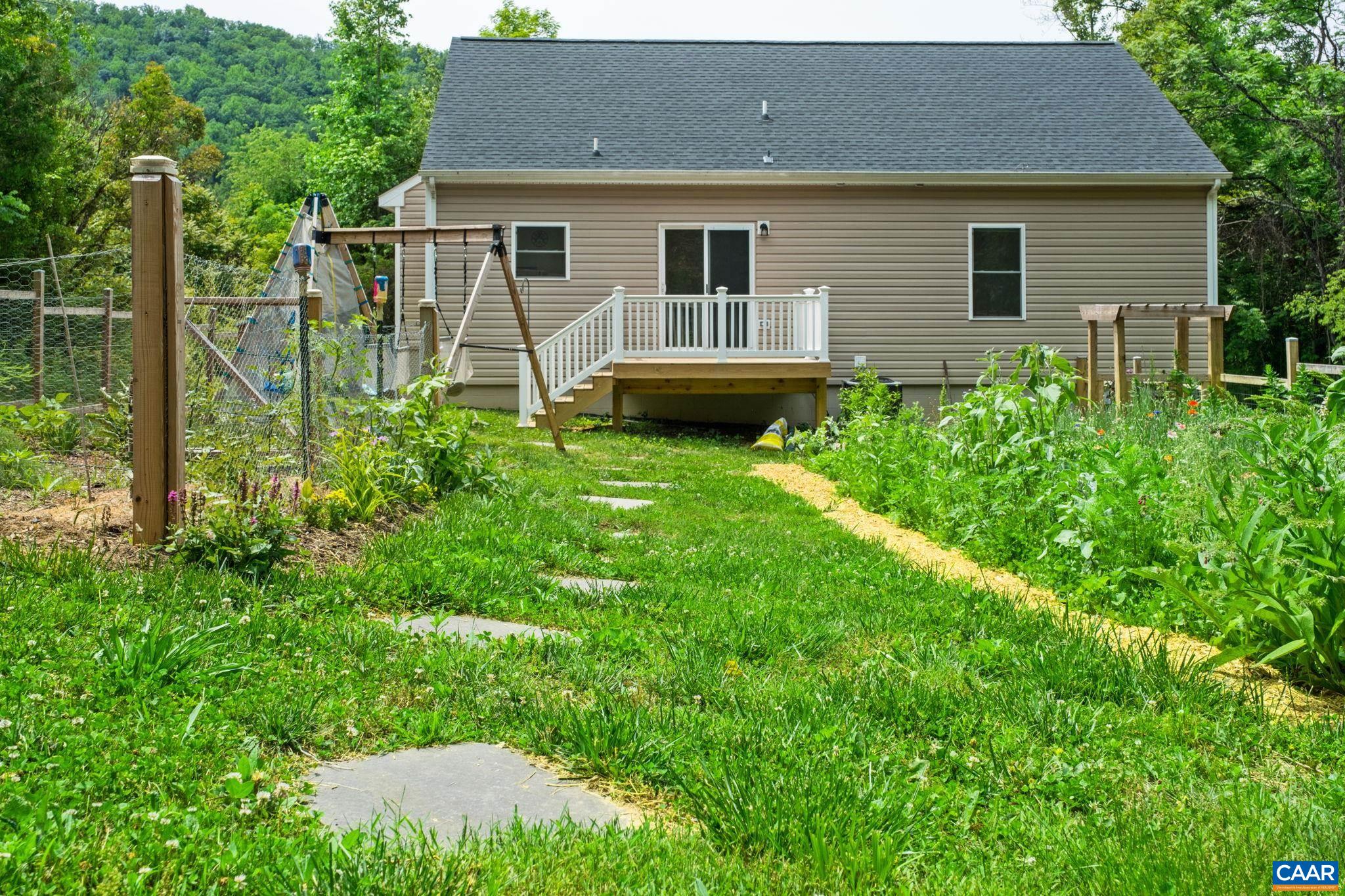434 N GREENE ACRES RD, STANARDSVILLE, Virginia 22973, 4 Bedrooms Bedrooms, ,3 BathroomsBathrooms,Residential,434 N GREENE ACRES RD,678397 MLS # 678397 434 N GREENE ACRES RD, STANARDSVILLE, Virginia 22973, 4 Bedrooms Bedrooms, ,3 BathroomsBathrooms,Residential,434 N GREENE ACRES RD,678397 MLS # 678397