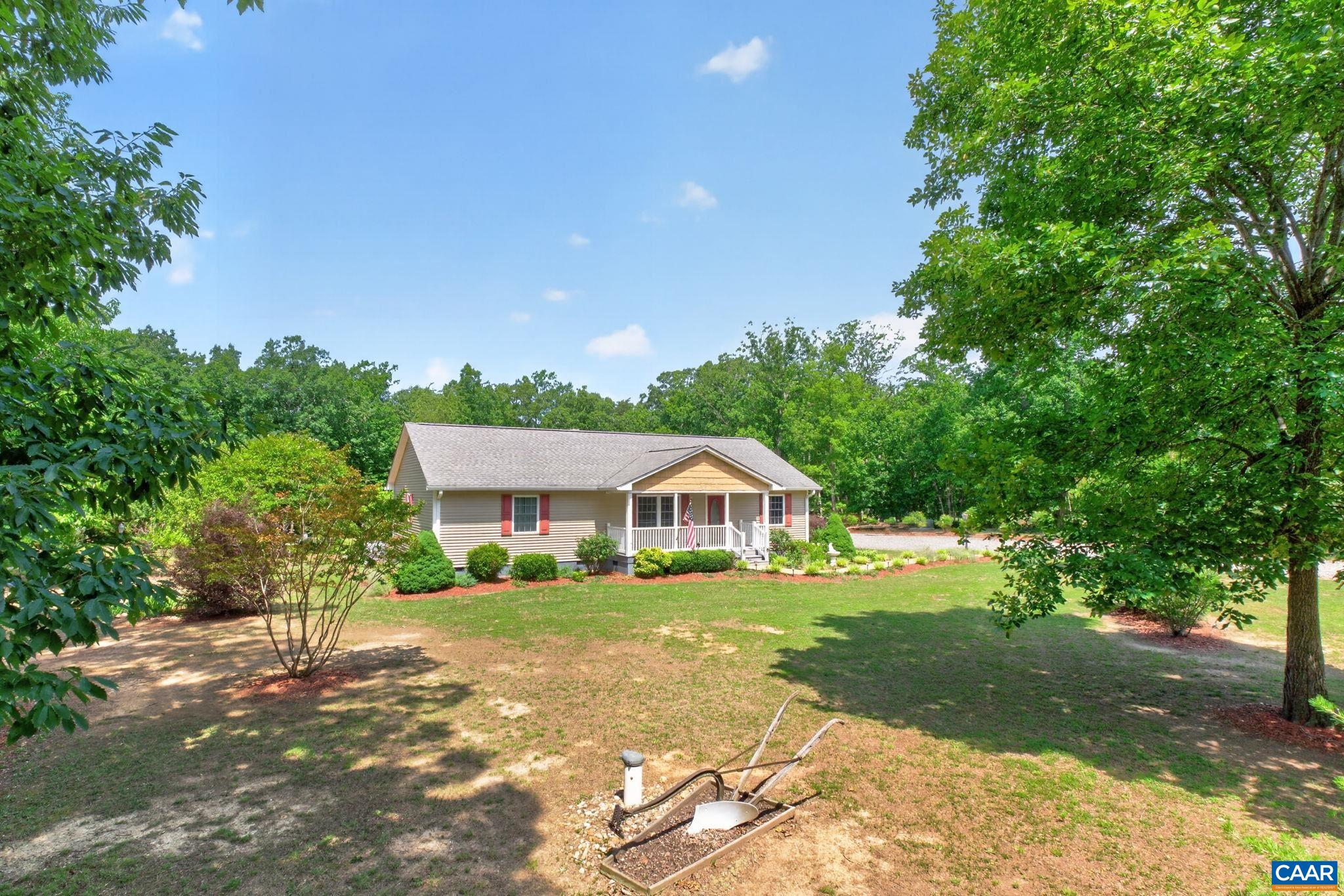 3219 S SPOTSWOOD TRL, LOUISA, Virginia 23093, 3 Bedrooms Bedrooms, ,2 BathroomsBathrooms,Residential,3219 S SPOTSWOOD TRL,678404 MLS # 678404 3219 S SPOTSWOOD TRL, LOUISA, Virginia 23093, 3 Bedrooms Bedrooms, ,2 BathroomsBathrooms,Residential,3219 S SPOTSWOOD TRL,678404 MLS # 678404