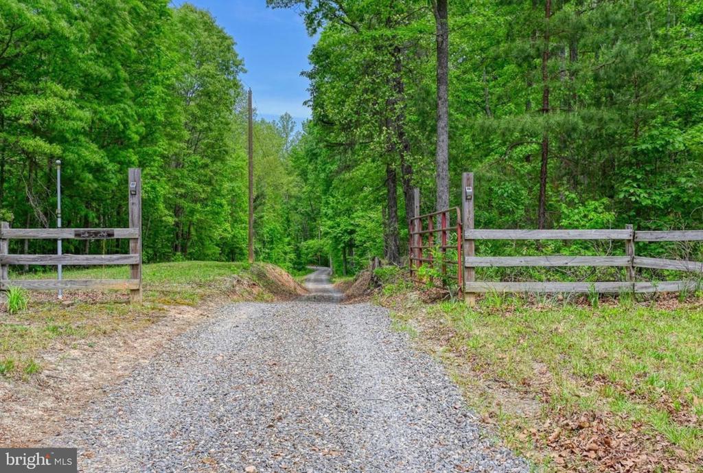 14584 CROSS COUNTY RD, MINERAL, Virginia 23117, ,Farm,14584 CROSS COUNTY RD,VALA2010074 MLS # VALA2010074 14584 CROSS COUNTY RD, MINERAL, Virginia 23117, ,Farm,14584 CROSS COUNTY RD,VALA2010074 MLS # VALA2010074