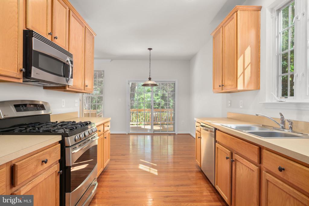 35277 BALMORAL DR, LOCUST GROVE, Virginia 22508, 4 Bedrooms Bedrooms, ,3 BathroomsBathrooms,Residential,35277 BALMORAL DR,VAOR2014304 MLS # VAOR2014304