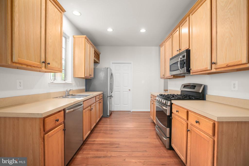 35277 BALMORAL DR, LOCUST GROVE, Virginia 22508, 4 Bedrooms Bedrooms, ,3 BathroomsBathrooms,Residential,35277 BALMORAL DR,VAOR2014304 MLS # VAOR2014304