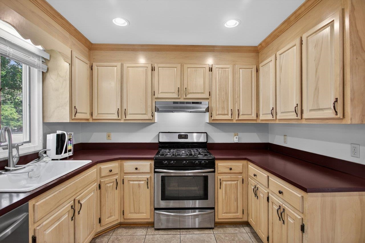215 FOREST DR, STUARTS DRAFT, Virginia 24477, 6 Bedrooms Bedrooms, ,4 BathroomsBathrooms,Residential,215 FOREST DR,678302 MLS # 678302