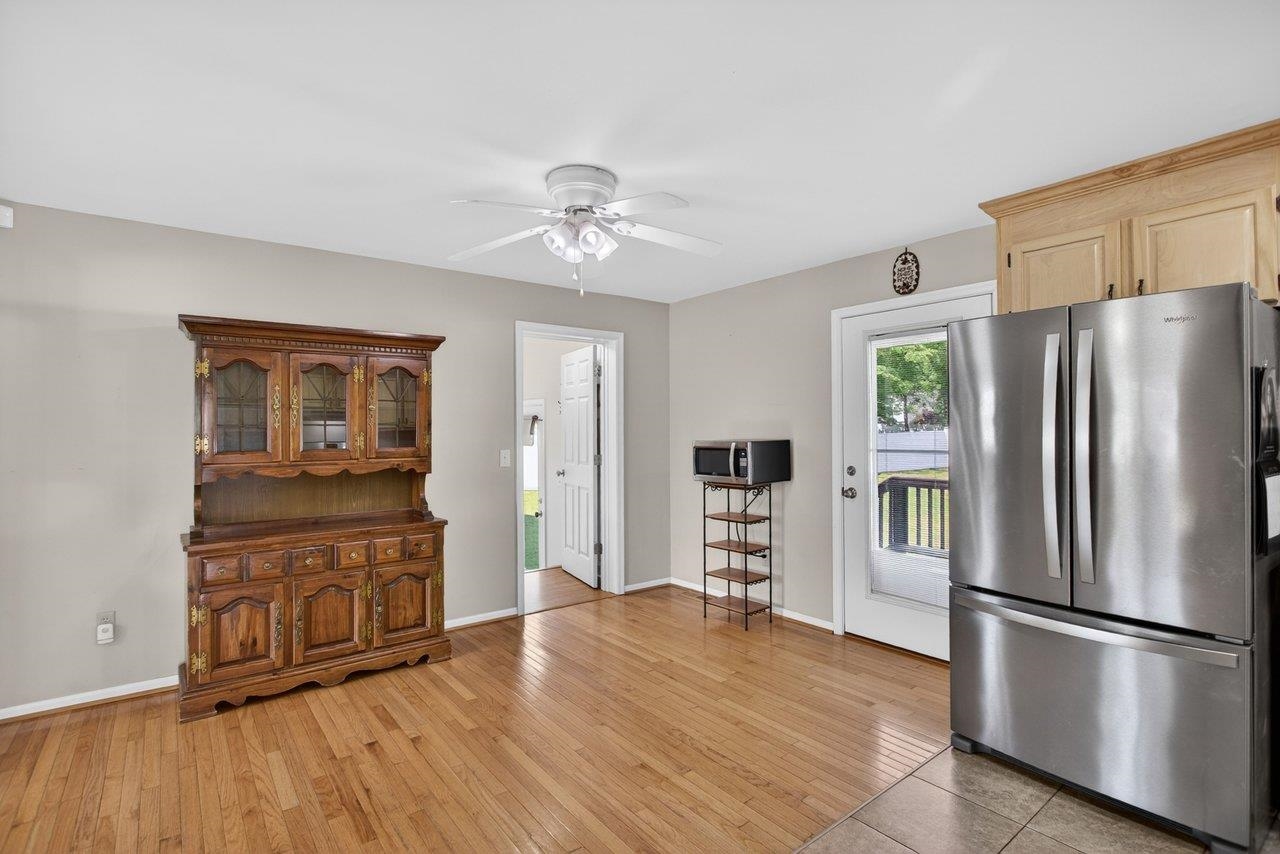 215 FOREST DR, STUARTS DRAFT, Virginia 24477, 6 Bedrooms Bedrooms, ,4 BathroomsBathrooms,Residential,215 FOREST DR,678302 MLS # 678302